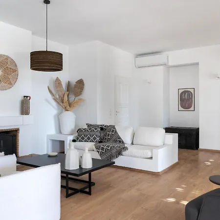 Seascape, Beachfront Living In The Greek Riviera Vila *