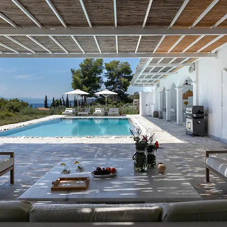 Vila Seascape, Beachfront Living In The Greek Riviera *