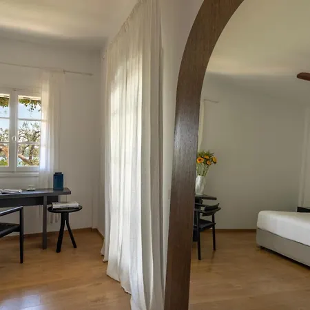 Seascape, Beachfront Living In The Greek Riviera *