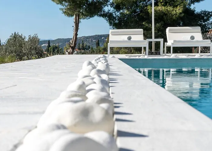 Vila Seascape, Beachfront Living In The Greek Riviera *