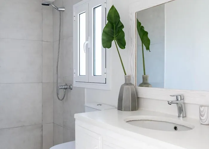 Villa Seascape, Beachfront Living In The Greek Riviera Porto Cheli