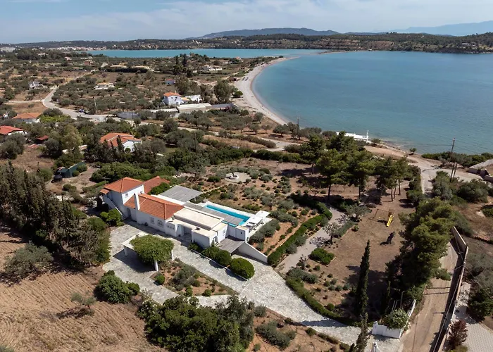 Vila Seascape, Beachfront Living In The Greek Riviera Porto Cheli